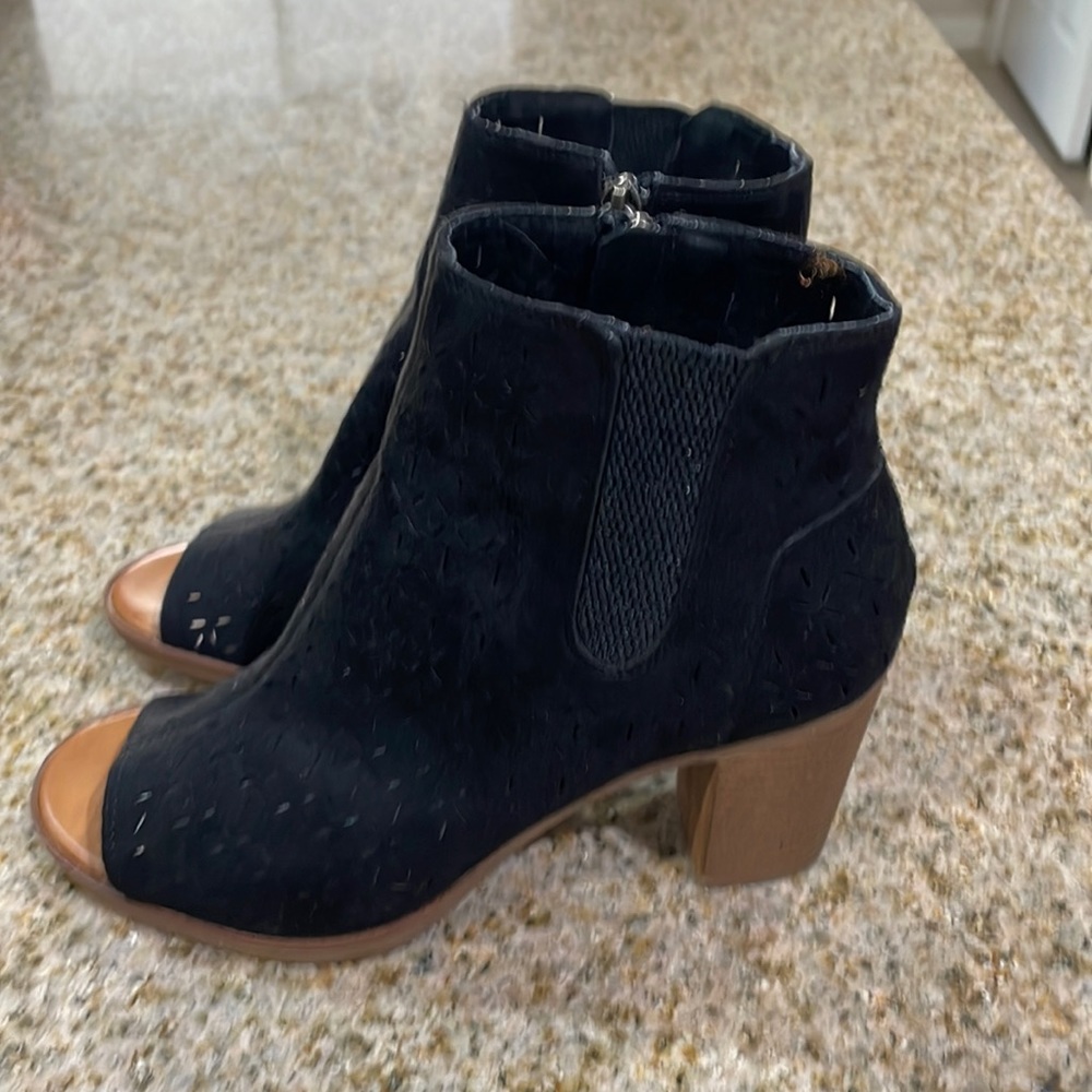 Rock and candy booties